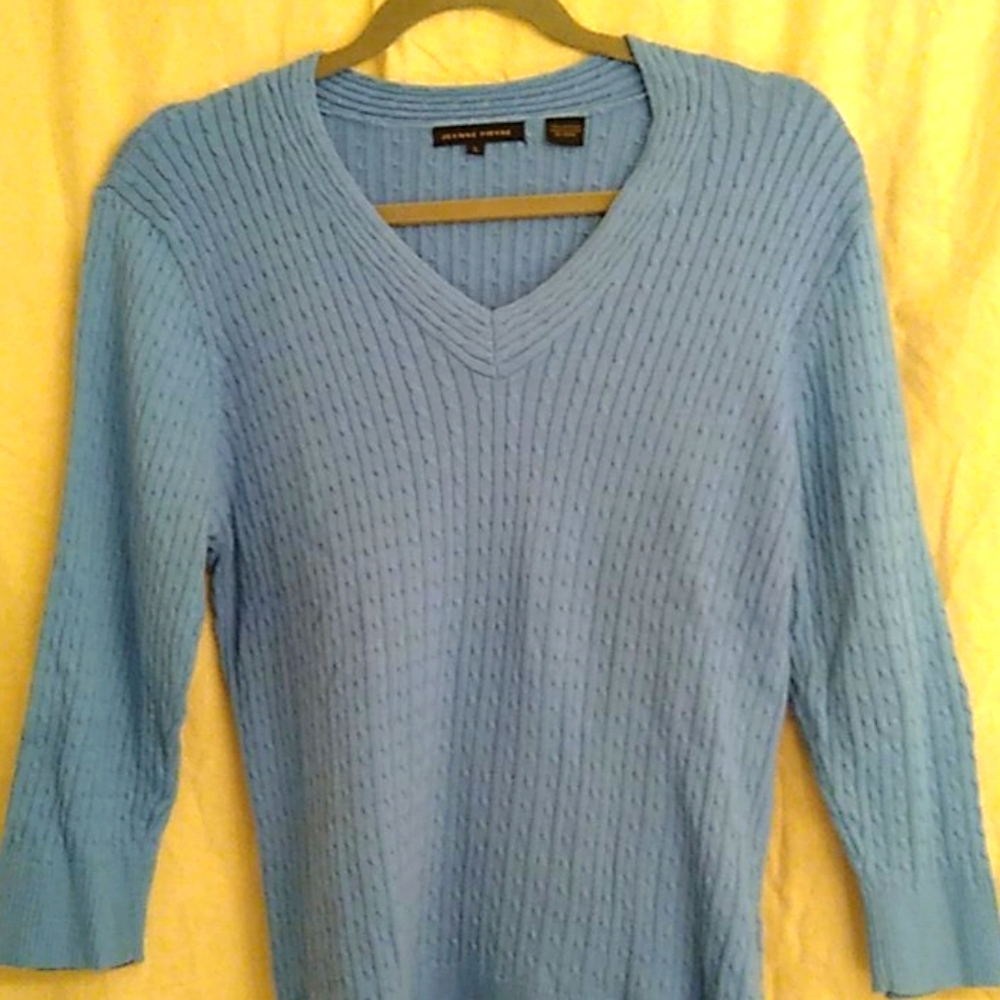 Cable knit sweater